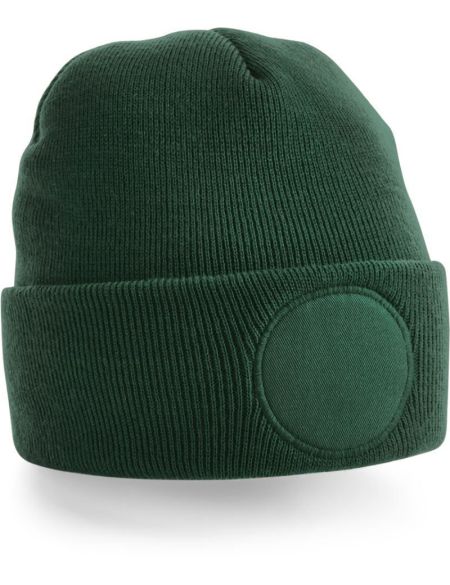 Čepice s kruhovou nášivkou